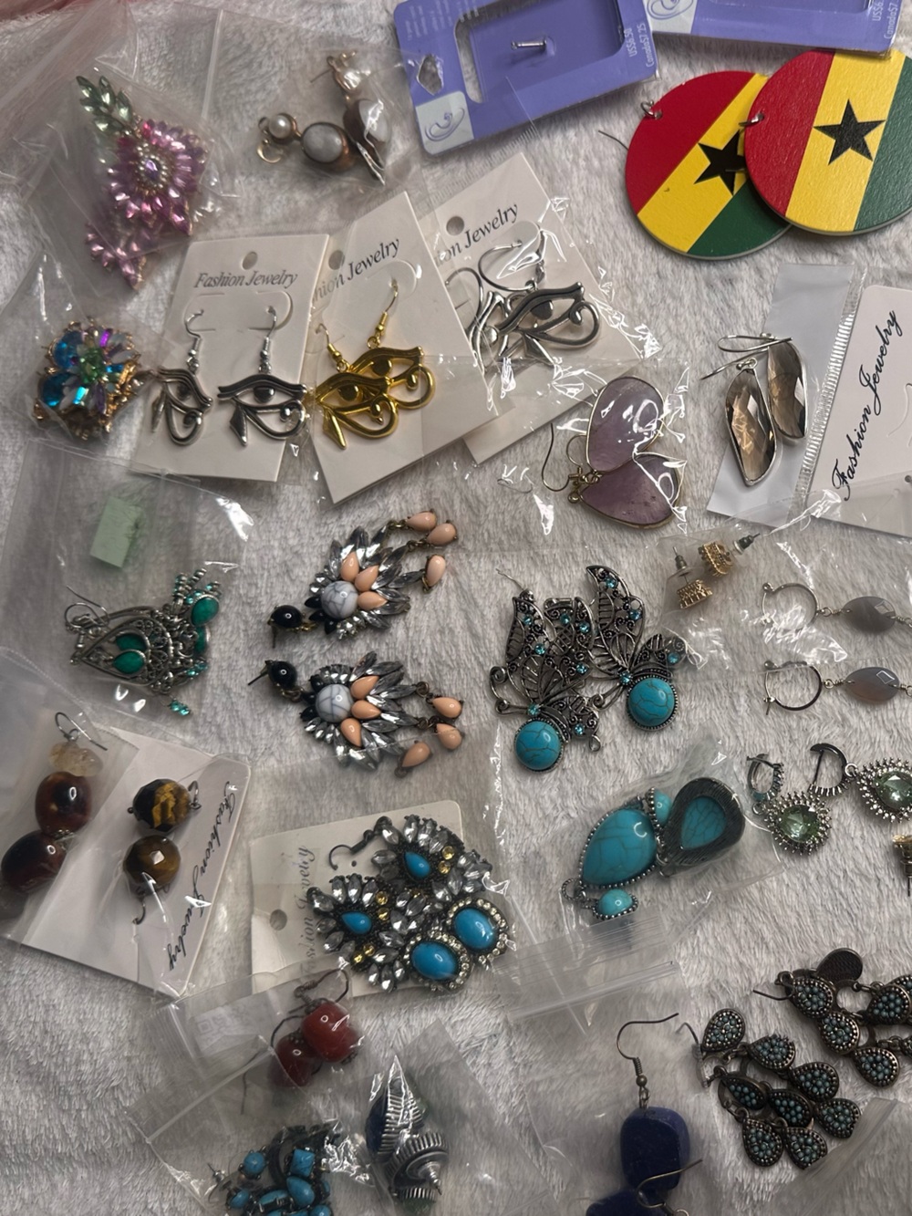 Earring Collection - Picture 14 of 16